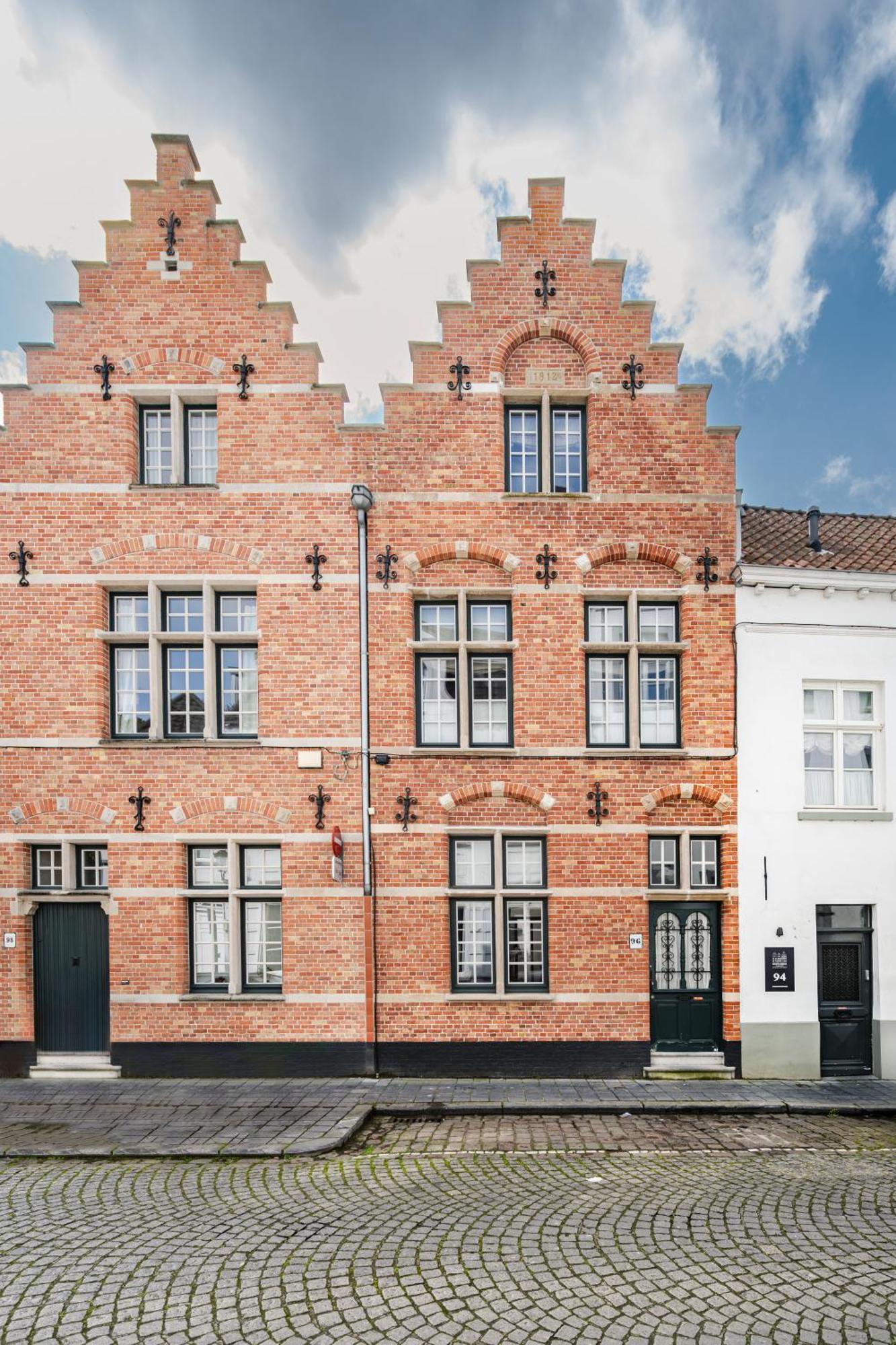 Guesthouse Aubrey - Charming Cottage In The Heart Of Брюгге Экстерьер фото